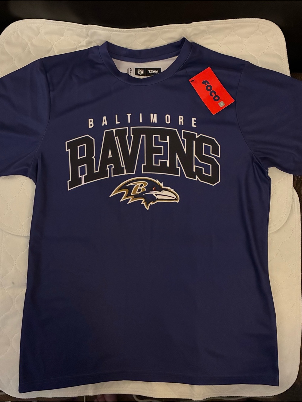 NWTs NFL team apparel FOCO Baltimore Ravens Logo Tee size small